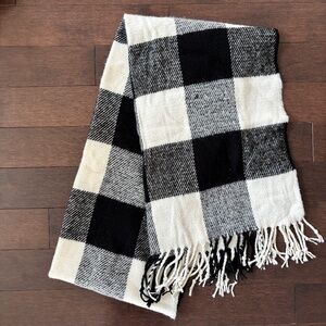 Abercrombie & Fitch blanket scarf